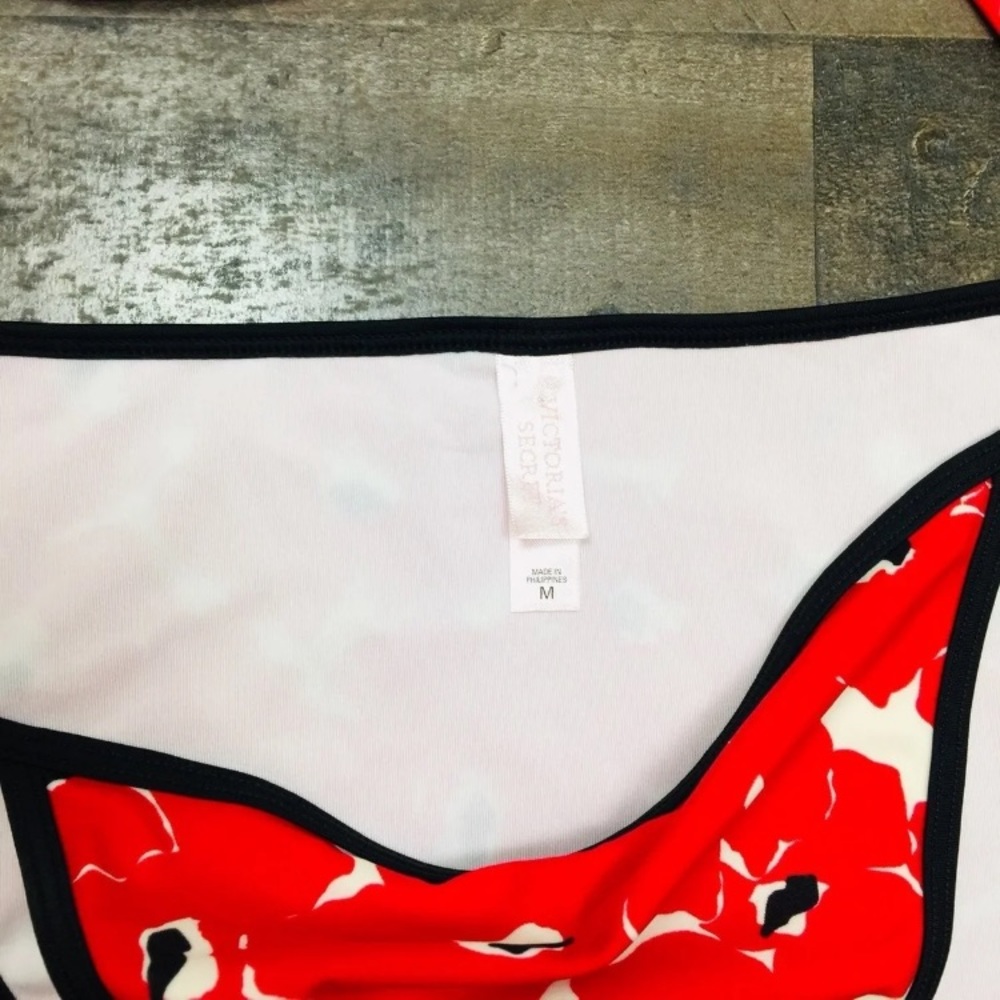 Victoria Secret Bikini Set- Red, string tie - Picture 4 of 6